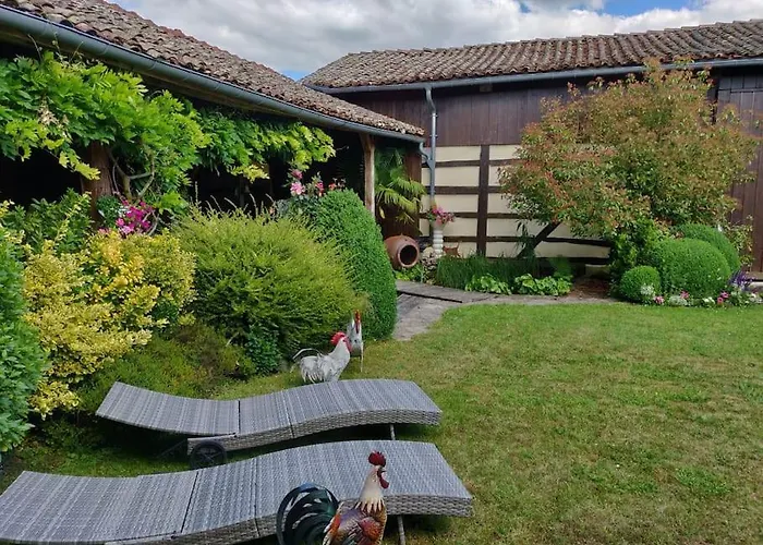 Hébergement de vacances Avec Cheminée Et Extérieur *